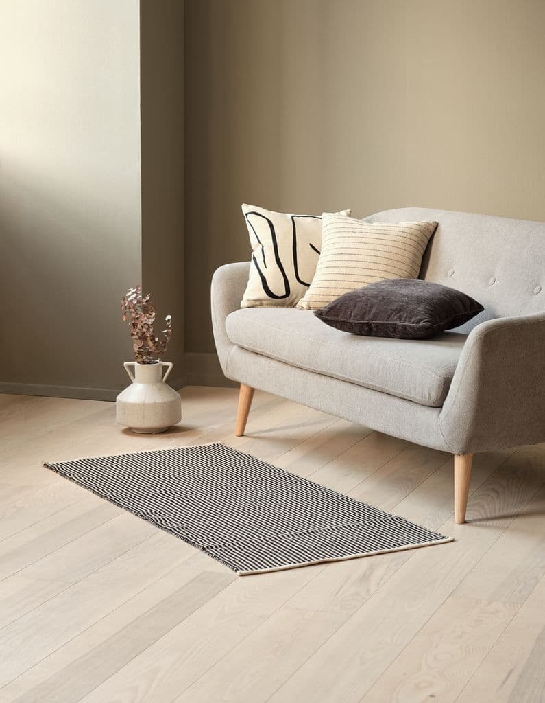 Almofada decorativa HVITVEIS 45x45 branco/preto