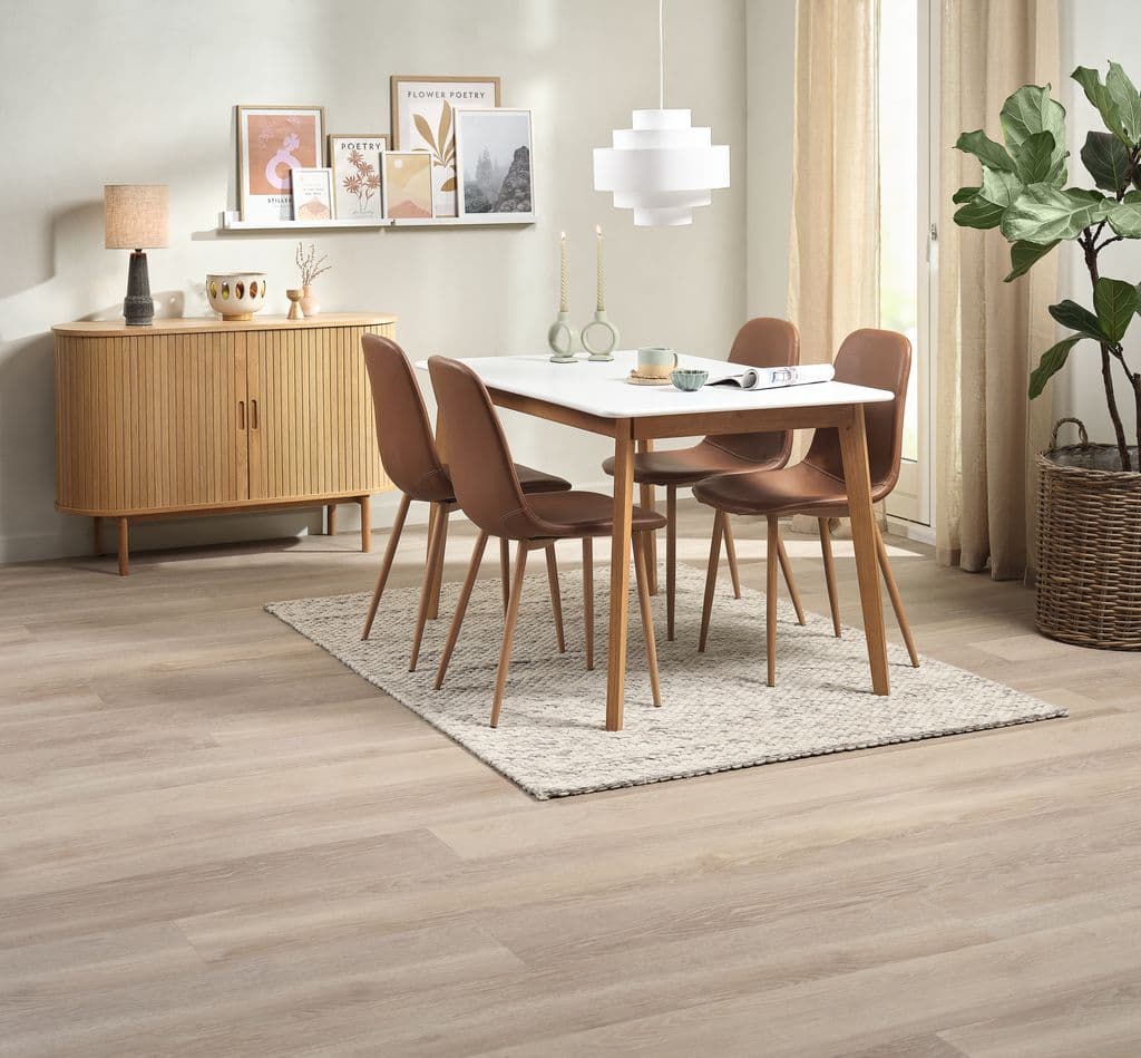 JEGIND C130 mesa branco + 4 JONSTRUP conhaque/carvalho