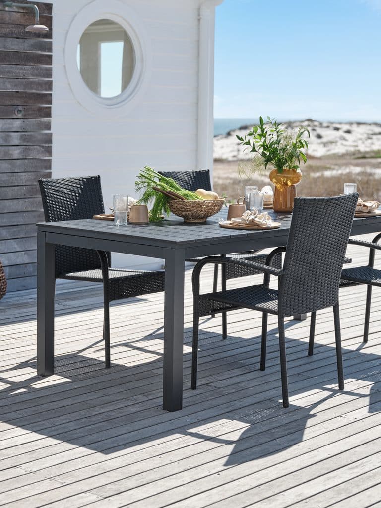 VATTRUP C206/321 mesa + 4 GUDHJEM cadeira preto