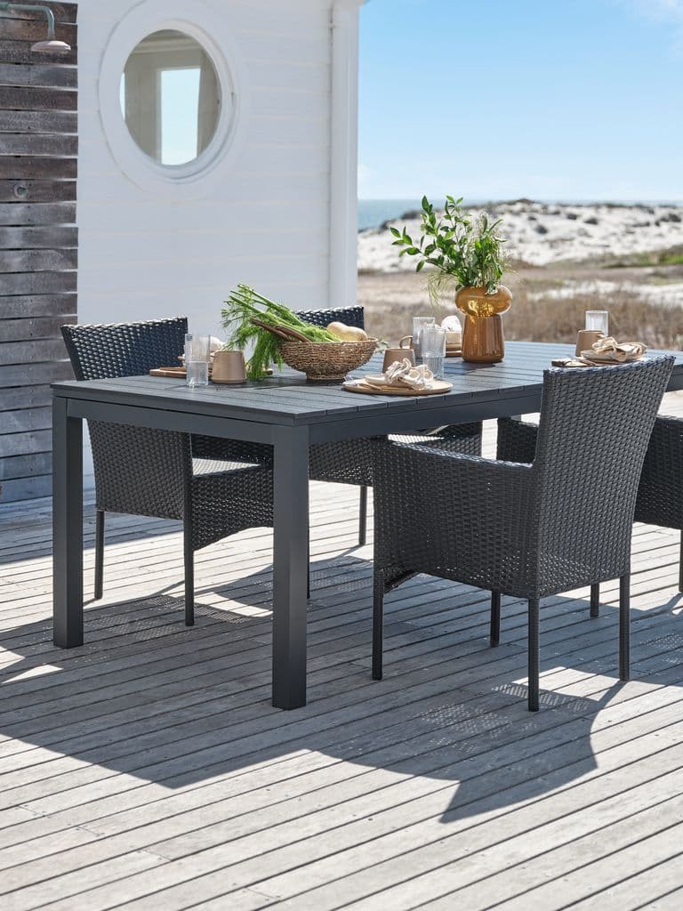 VATTRUP C206/321 mesa + 4 AIDT cadeira preto