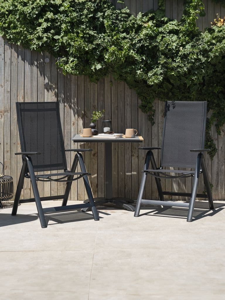 HOBRO C70 mesa cinzento + 2 LOMMA cadeira preto