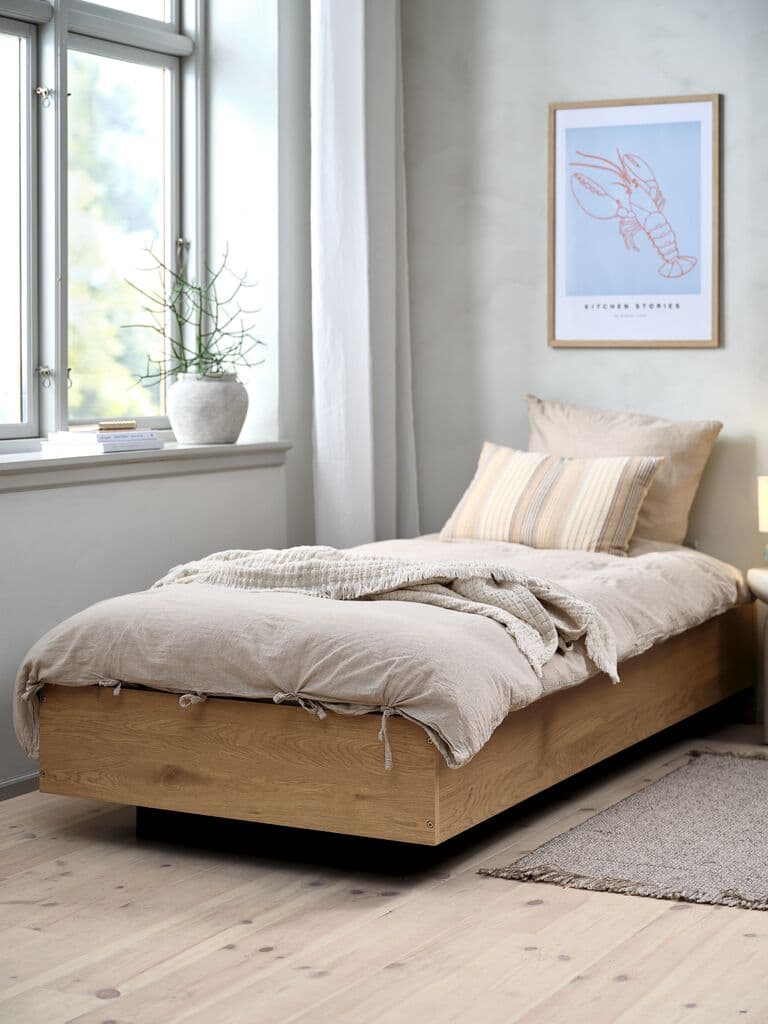 Estrutura de cama ELLINGE 90x190 com arrumação cor carvalho