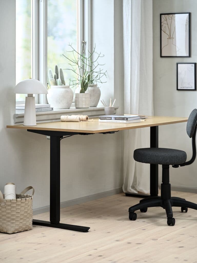 Mesa altura regulável SVANEKE 80x160 cor carvalho/preto