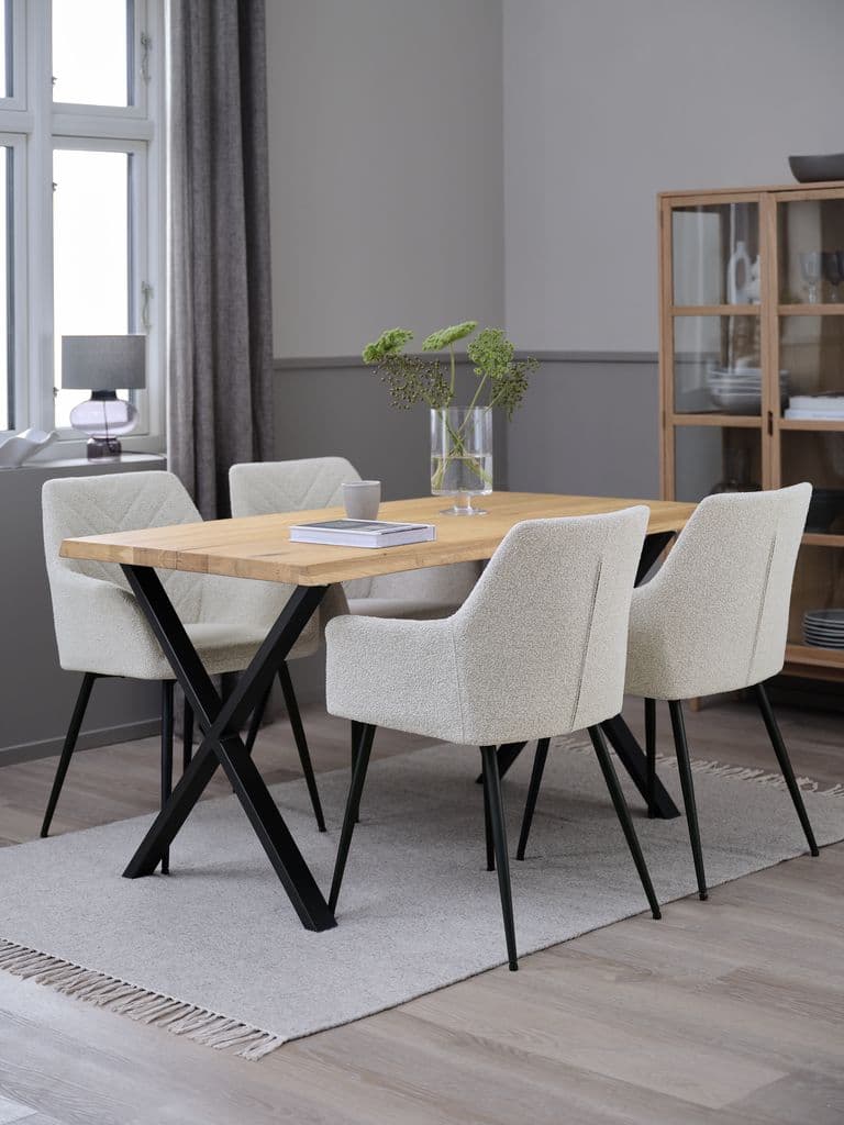 ROSLEV C140 mesa carvalho natural + 4 PURHUS branco/preto