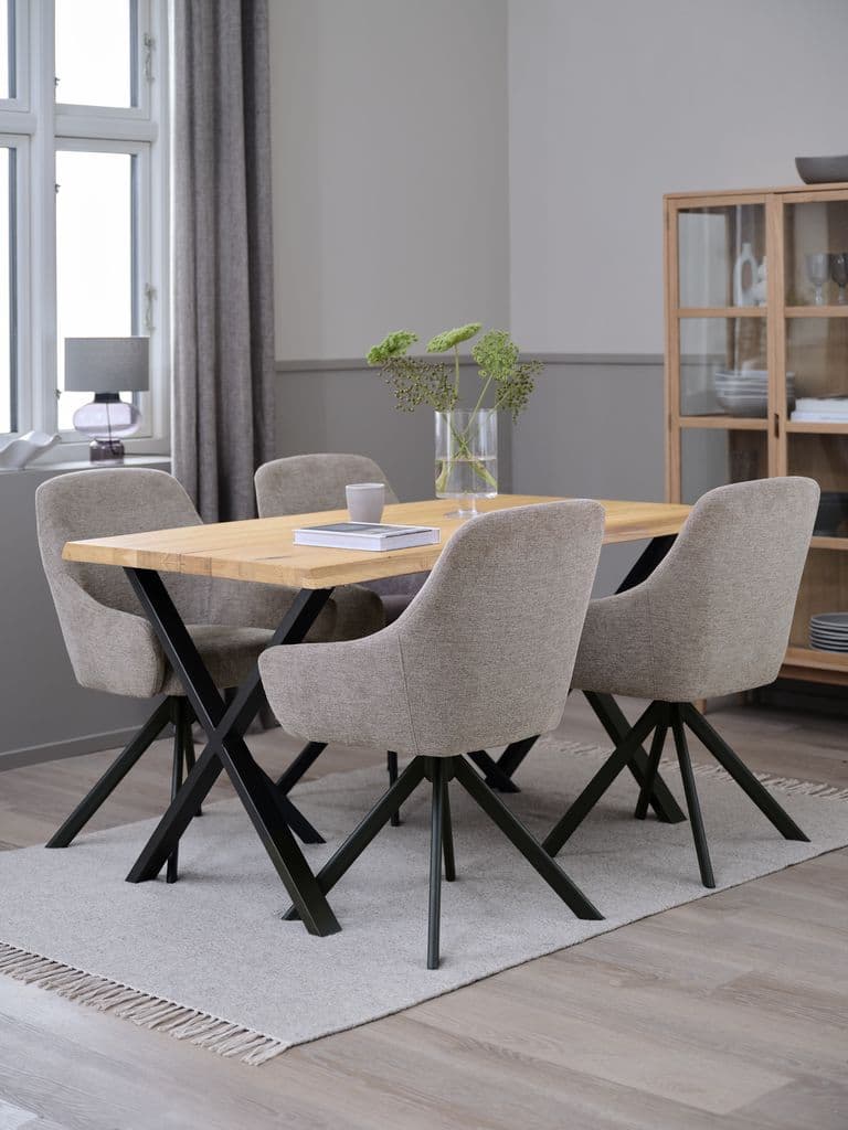 ROSLEV C140 mesa carvalho natural + 4 ROSTRUP areia/carvalho