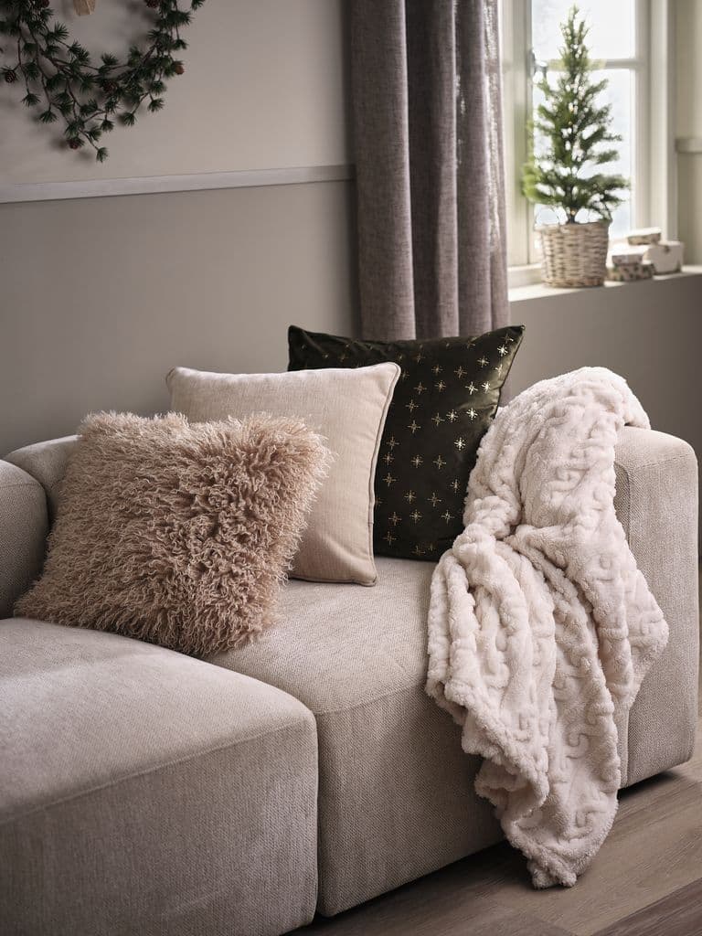 Almofada decorativa HORNFIOL chenille 45x45 bege