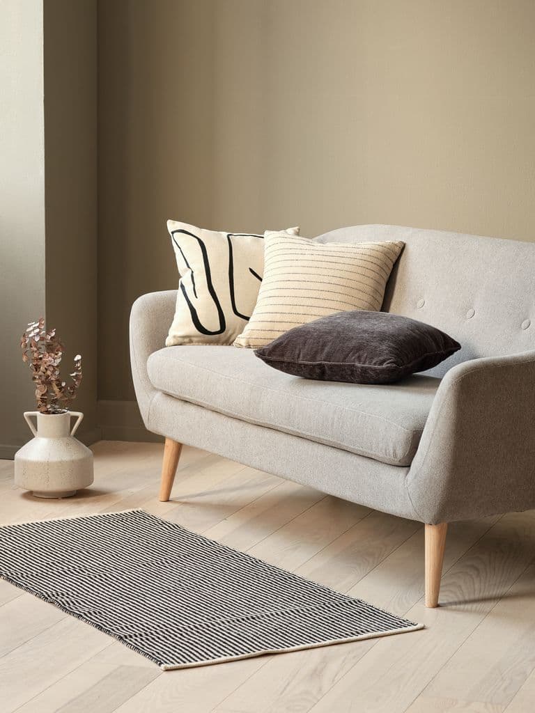 Almofada decorativa HVITVEIS 45x45 branco/preto