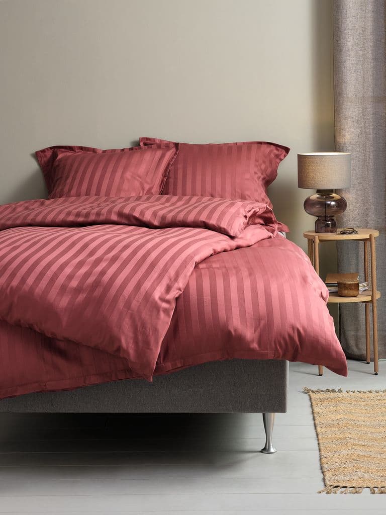 Conjunto capa edredão acetinado NELL 155x220 rosa escuro