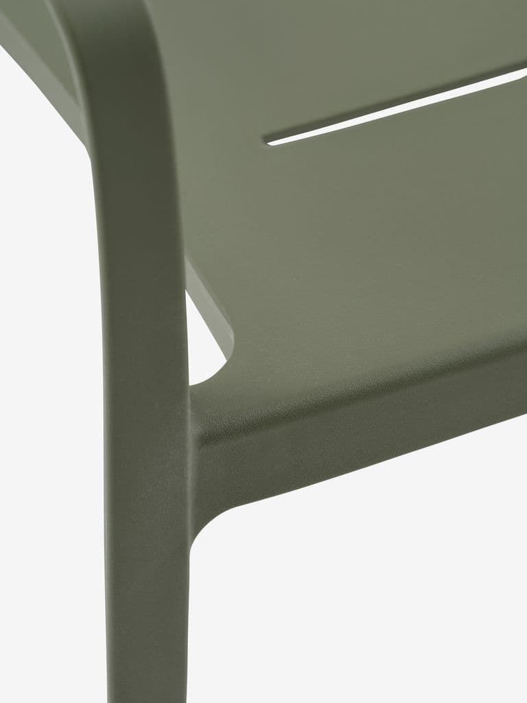Cadeira empilhável INGSTRUP verde azeitona