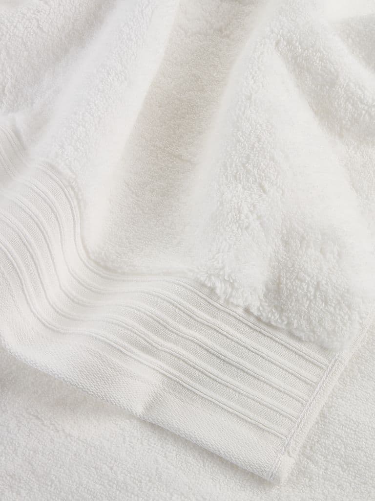 Toalha de banho SORUNDA 70x140 branco KRONBORG