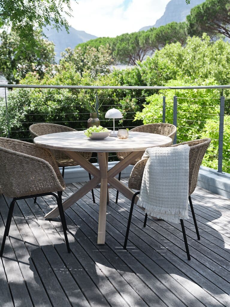FUGLSAND Ø120 mesa madeira folhosas + 4 TUERNE cadeira nat