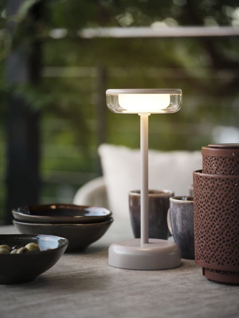 Candeeiro de mesa HUMLEBI Ø11xA25cm areia