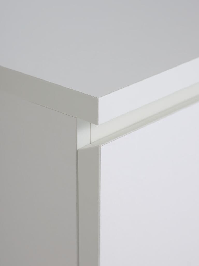 Cómoda LIMFJORDEN 4 gavetas branco