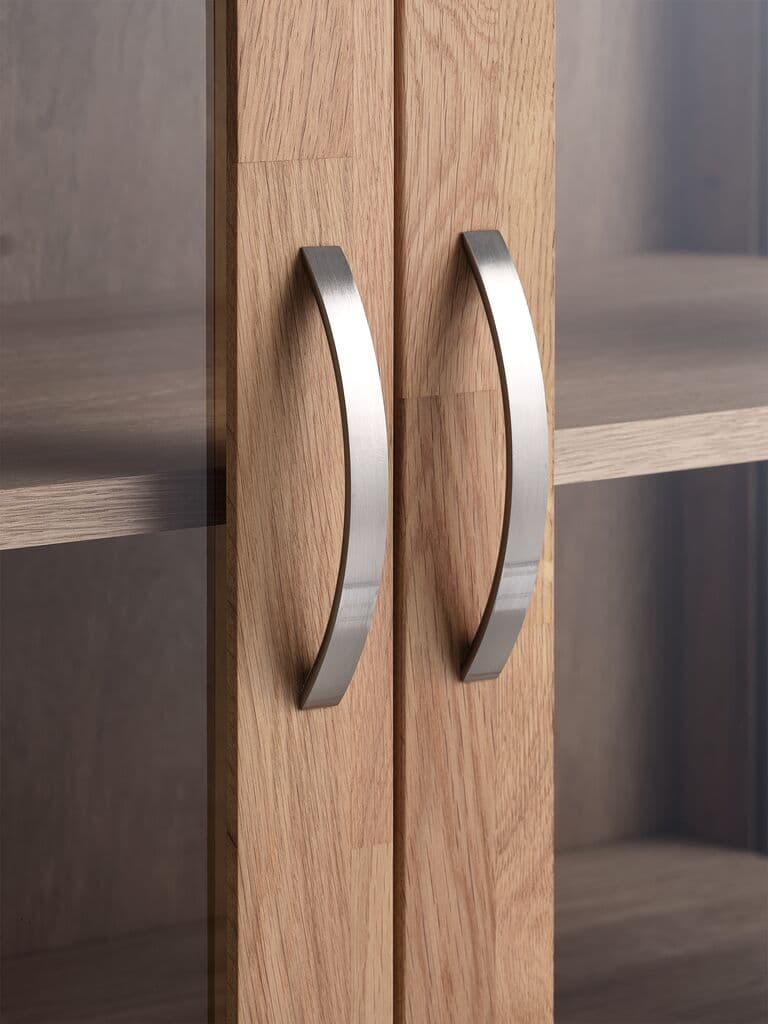 Vitrine HAGE 2 portas 2 gavetas carvalho