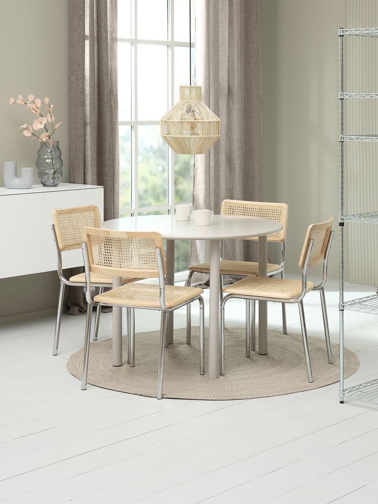 HANSTED Ø100 mesa cinzento quente + 4 HASSING cadeira rattan