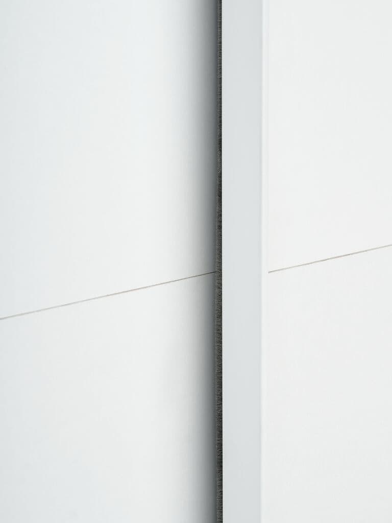 Roupeiro RABERG 200x200 branco