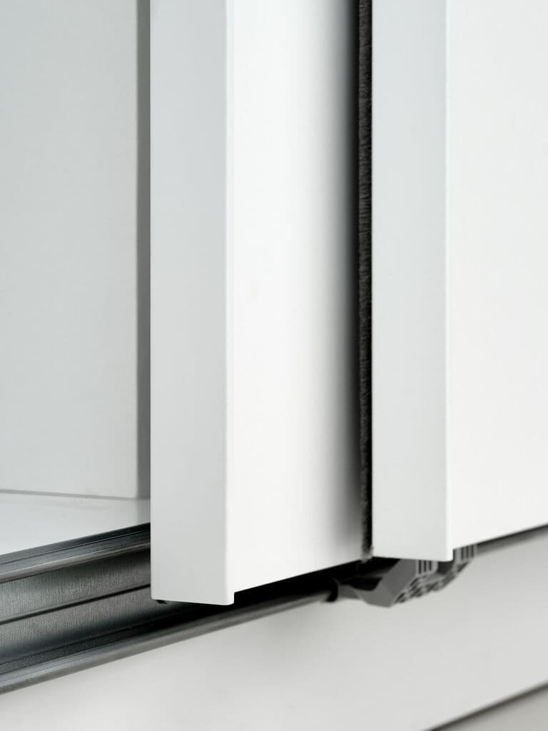 Roupeiro RABERG 200x200 branco