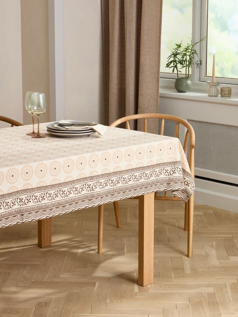 Toalha de mesa BRUNMYRAK 140x240 bege/castanho