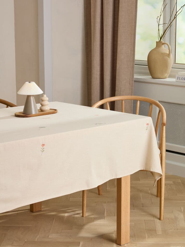 Toalha de mesa PELARGONIA 140x240 beje
