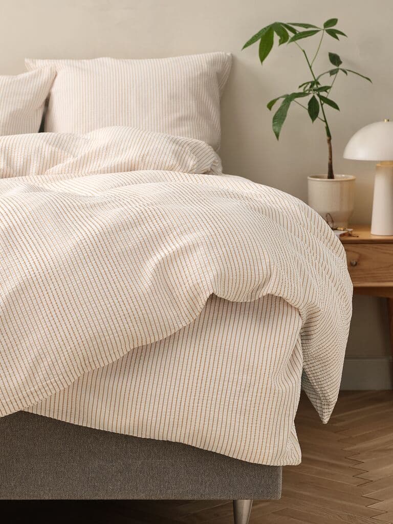 Conjunto capa edredão seersucker STINNE 155x220 branco/bege