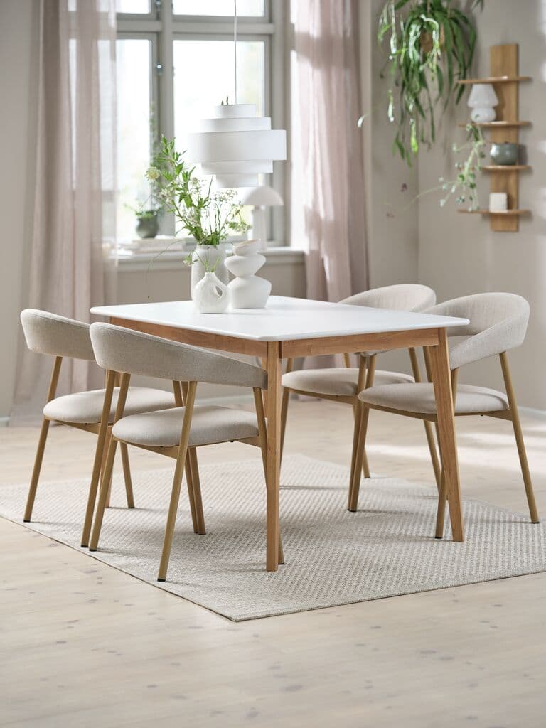 JEGIND C130 mesa branco + 4 EJSING cadeiras bege/branco