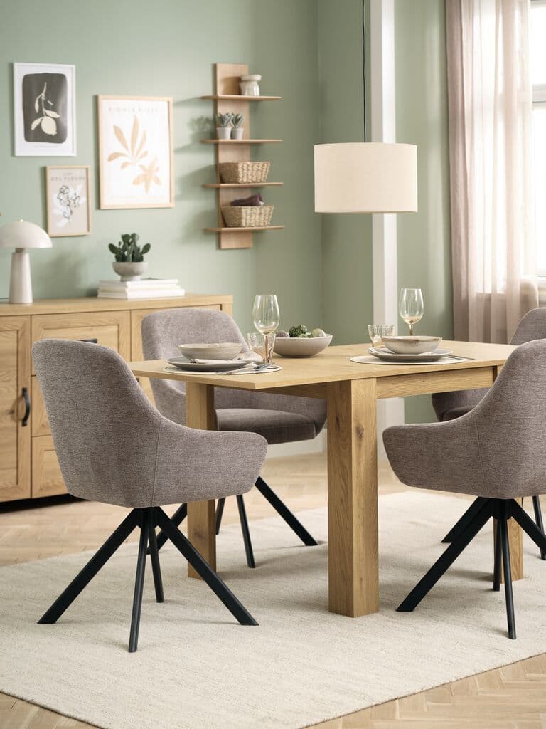 JUNGEN C80/160 mesa carvalho + 4 ROSTRUP cadeiras areia