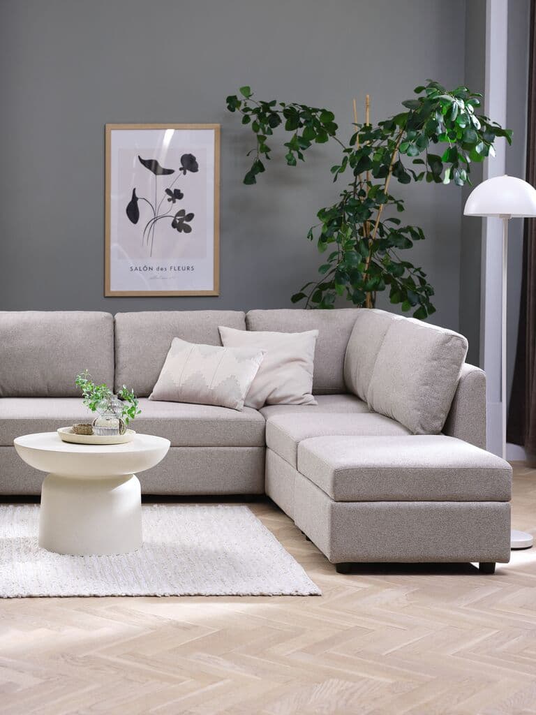 Sofá modular OKSBY 5 lugares aberto com arrumação cor areia