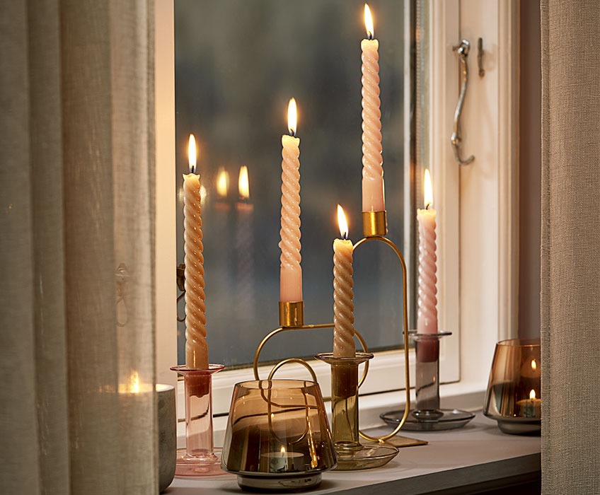 Porta-velas e velas decorativas